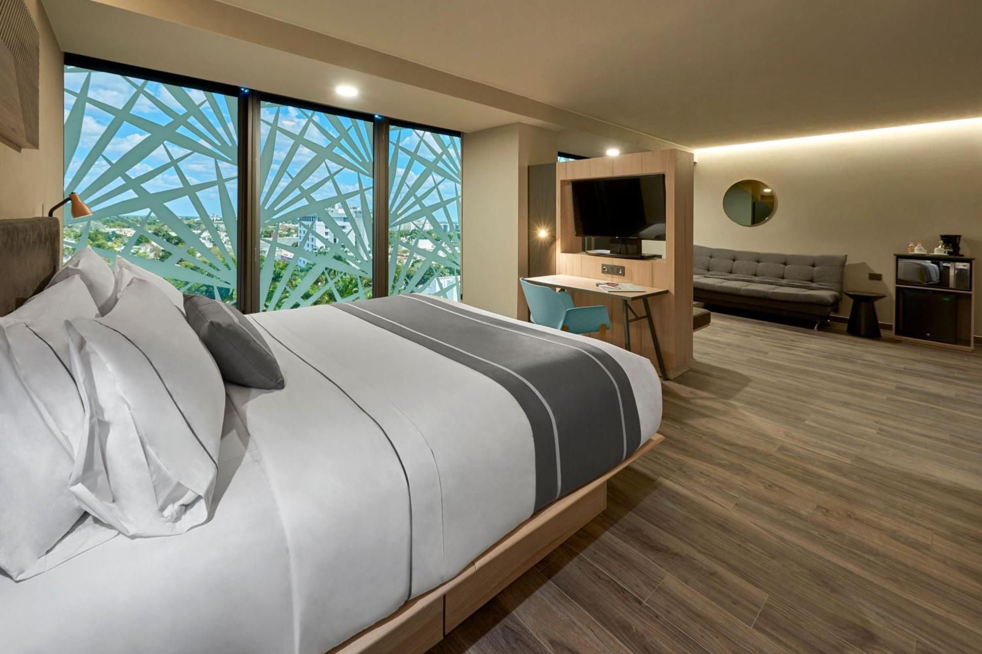 City Express Plus By Marriott Merida Exterior photo